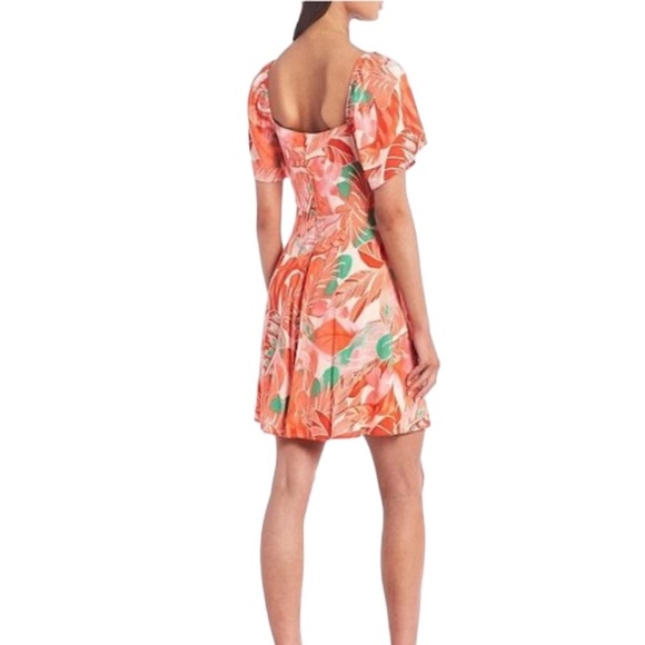 GB Gianni Bini Tropical Flounce Short Sleeve Tie Front Mini Dress NWT - Picture 4 of 8